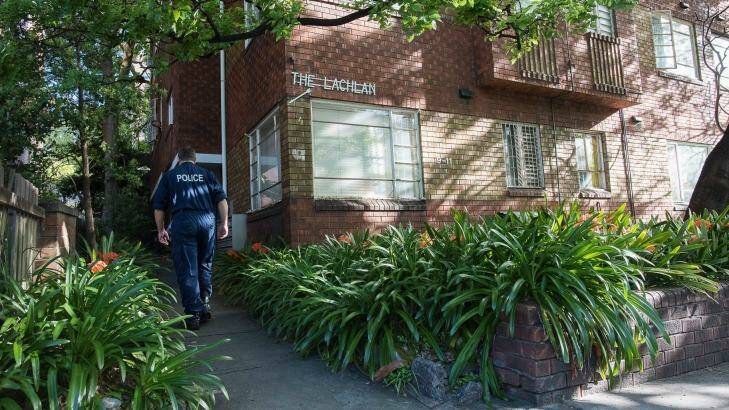The Potts Point apartment was a crime scene on Thursday afternoon. Photo: Christopher Pearce