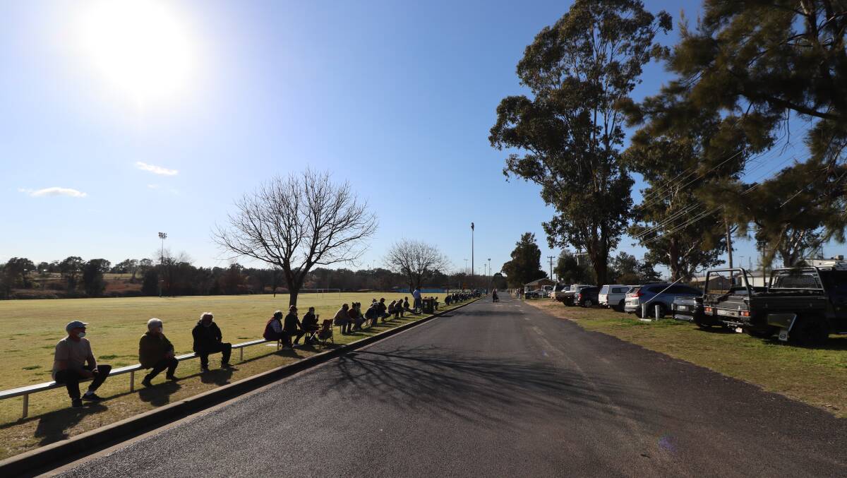 Hundreds of people lined up for their vaccination when the UNE mobile vaccination clinic visited Inverell in August. Picture: Jacinta Dickins