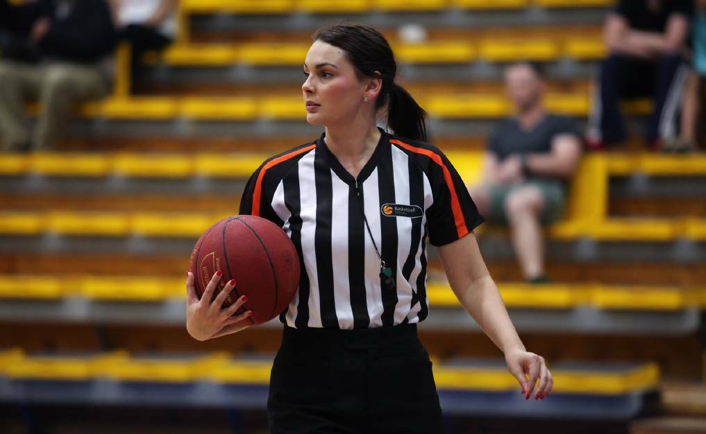 AWARD WINNER: Earlier this year Tayla Flint was acknowledged for her service as a referee by Basketball Victoria Country.