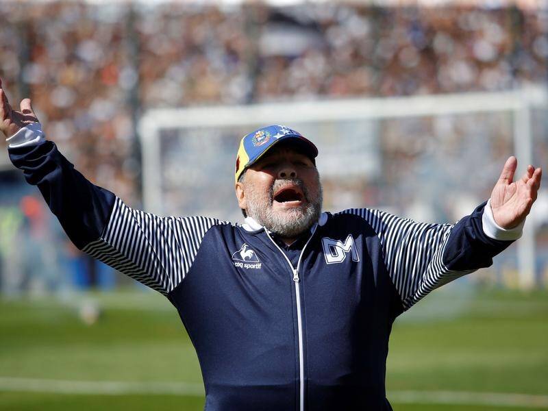 Diego Maradona has now decided to stay on as coach of Gimasia y Esgrima.