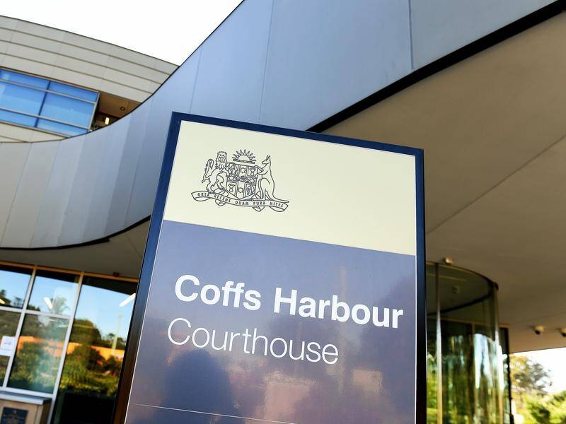 A murder trial at Coffs Harbour has heard abusive text messages between the accused and his friend.