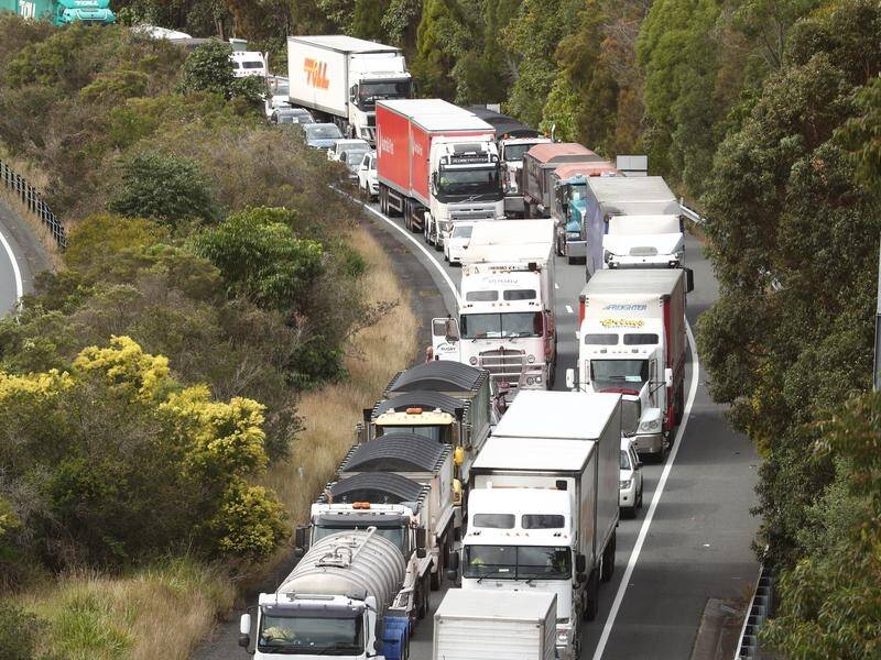Queensland's border with NSW on the Gold Coast is seeing traffic delays as police tighten controls.
